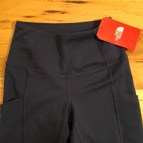 North Face NWT leggings🔥🧘‍♀️🧗‍♀️🍂 - Picture 6 of 11